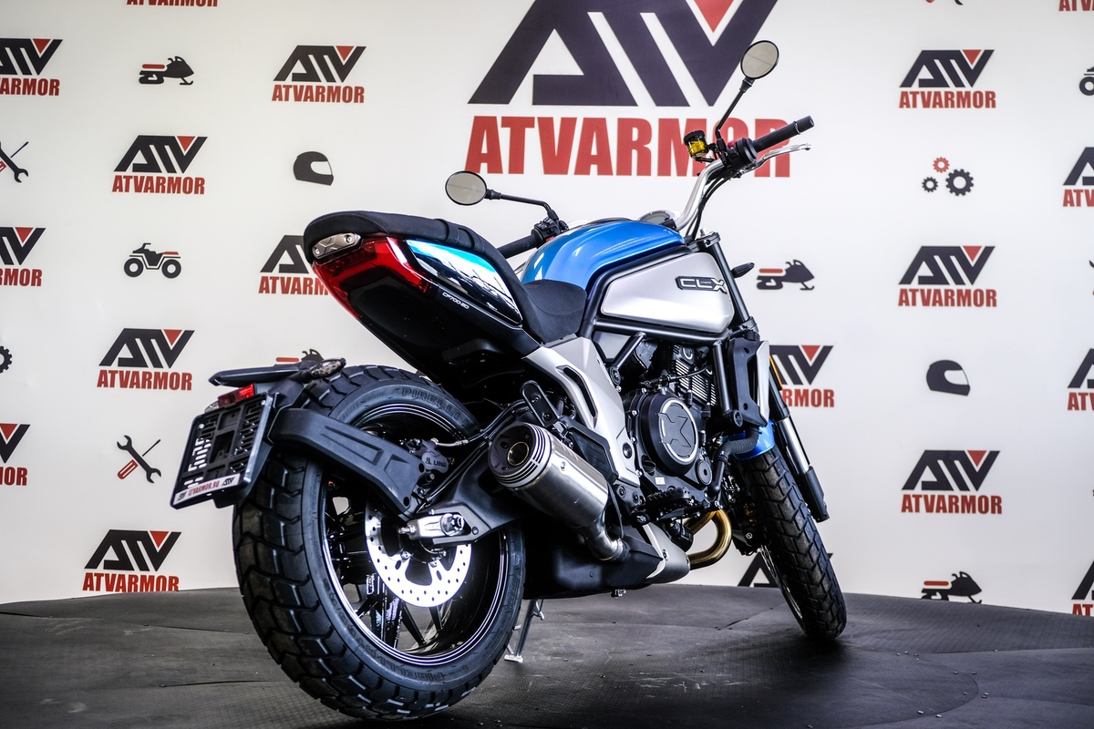 Яркий и мощный байк CFMOTO 700 CL-X уже в наличии