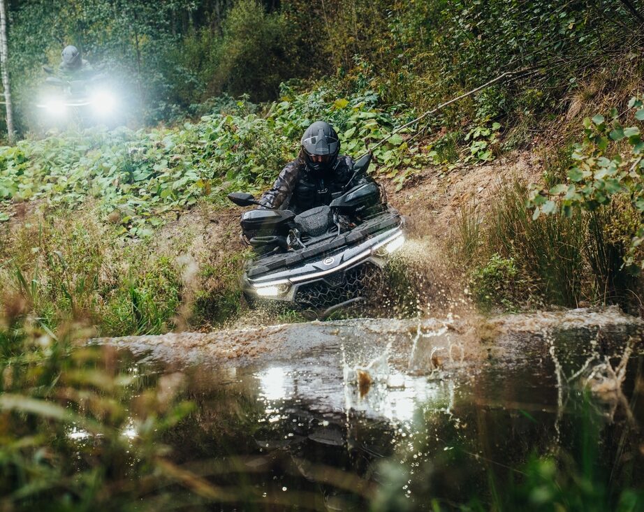Там, где не проедет джип: тройка квадроциклов для самых грязных маршрутов