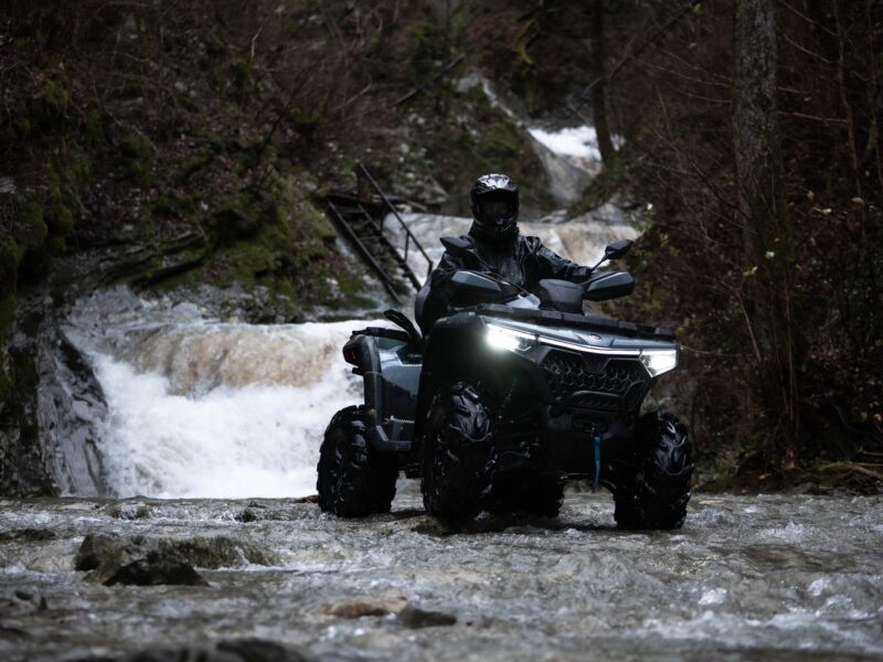 Эксклюзив! CFMOTO CFORCE 800 EPS и CFMOTO CFORCE 1000 EPS в дерзком черно-синем исполнении уже в продаже!